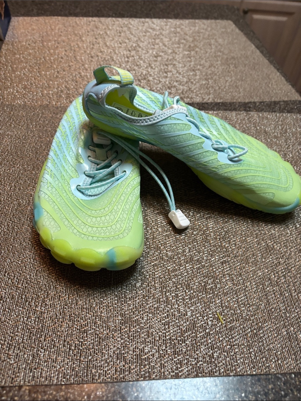 Light Green Women's Athletic Water Shoes